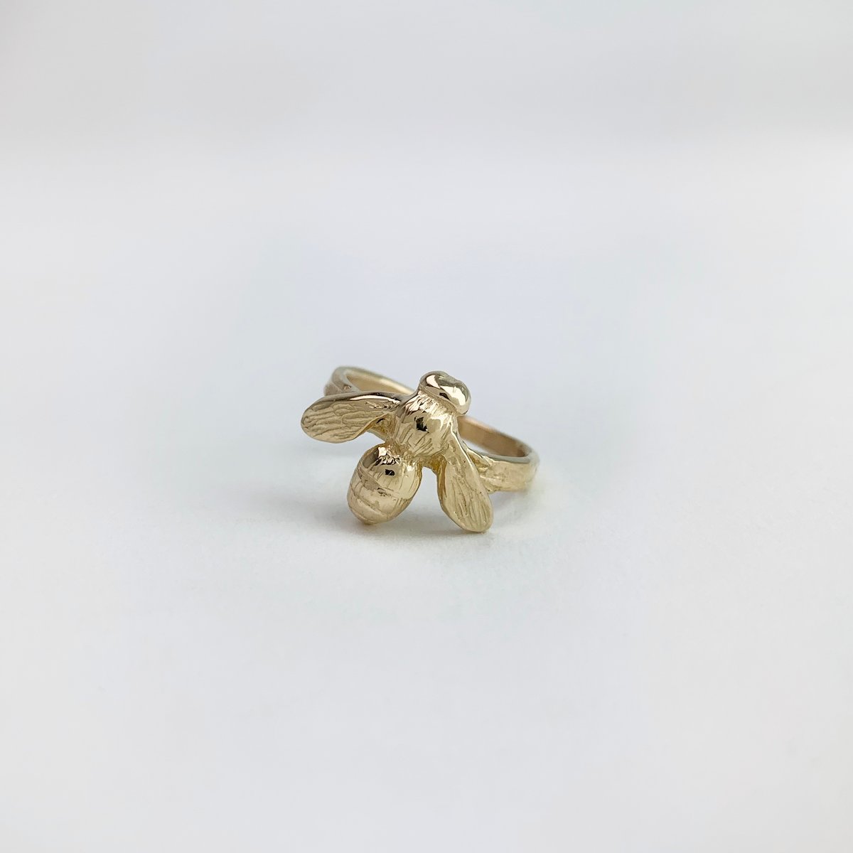 Honey on sale bee ring